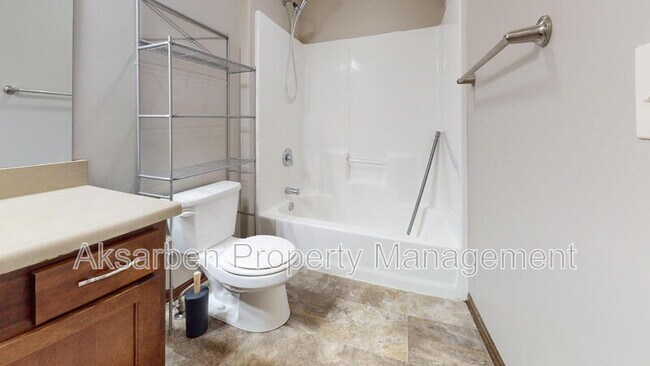 Building Photo - 5304 41st St