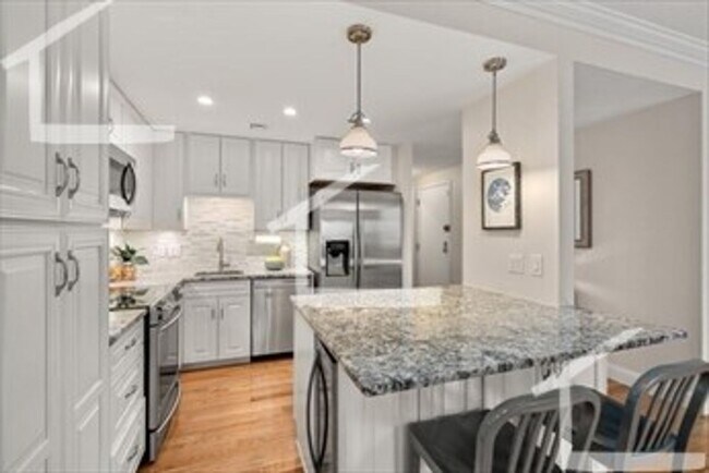 Building Photo - Coolidge Corner Location, High-End Finishe...