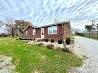 Building Photo - 185 Stonehouse Rd