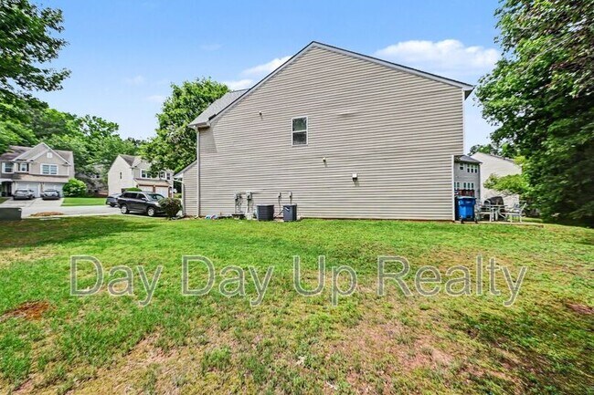 Building Photo - 1357 Upshur Pl NE