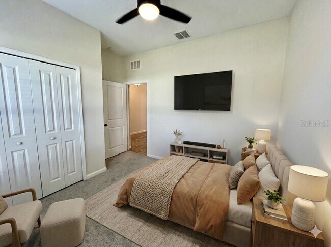 Building Photo - 421 Disa Dr