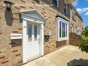 Building Photo - 10 Wayne Terrace
