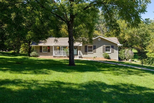 Building Photo - 4417 Saunders Ave