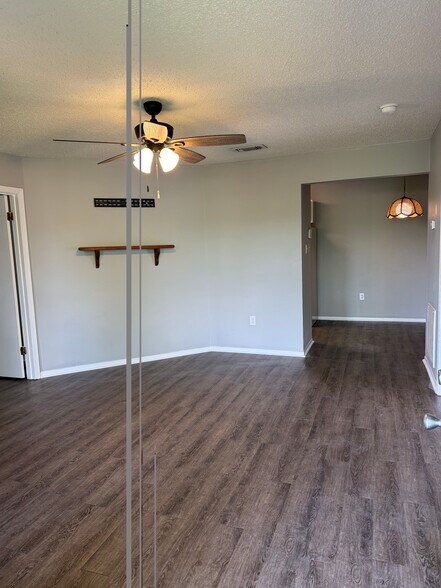 Building Photo - 863 Hammond Manor Dr