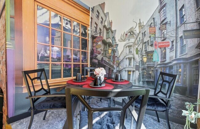 Building Photo - 974 N High St