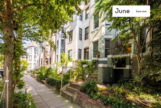 Building Photo - 1835 Mintwood Pl NW