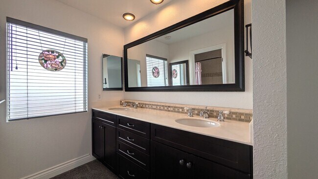 Building Photo - 2806 Atadero Ct