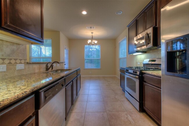 Building Photo - 8608 White Ibis Dr