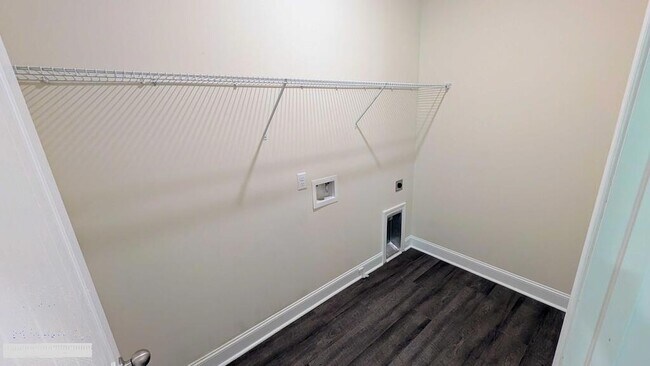 Building Photo - 708 Mill Creek Cir