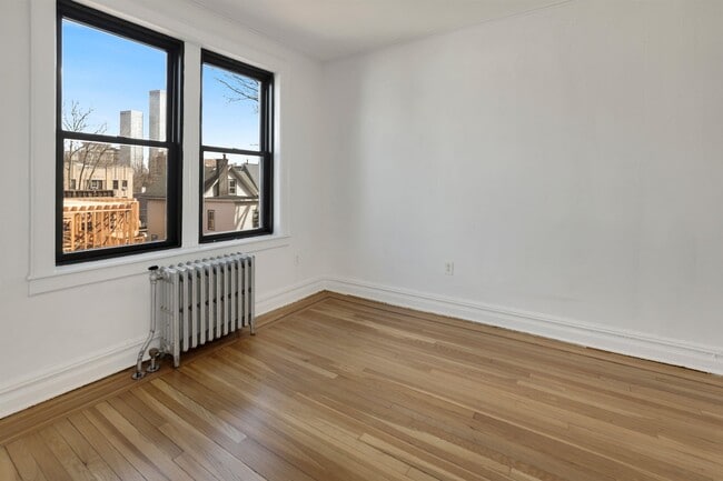 Building Photo - 56 Glenwood Ave