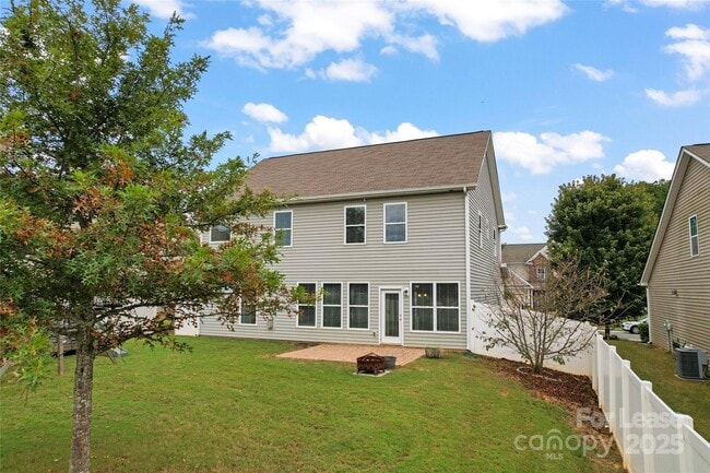 Building Photo - 1037 Jack Pine Rd