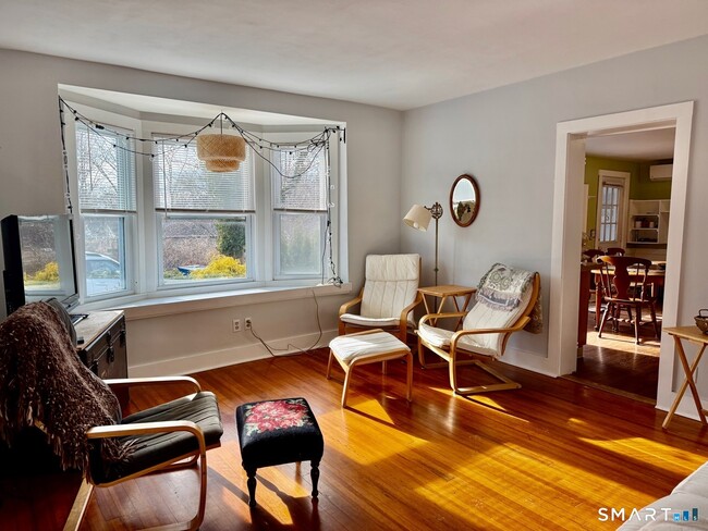 Building Photo - 120 Bloomingdale Rd