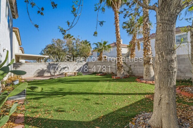 Building Photo - SE!!! 4 Bedrooms!! Master Downstairs!! No Carpet!! Synthetic Grass front and back!!