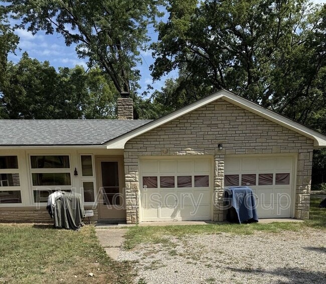 Building Photo - 1212 SW 27th St