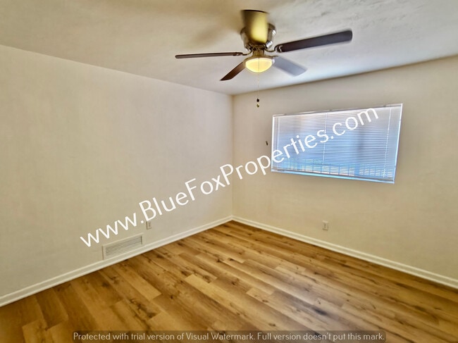 Building Photo - 5755 E 6th St