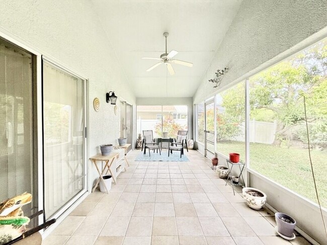 Building Photo - 854 Addison Dr NE