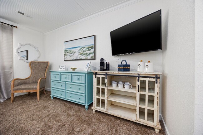 Building Photo - All Inclusive Seasonal Rental Available Oc...