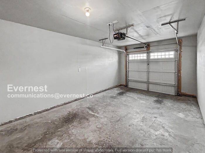 Building Photo - 2005 Westchester Dr