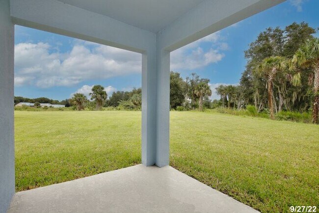 Building Photo - Modern 4/2 Home in Sanford with Open Concept Living and 2 Car Garage!