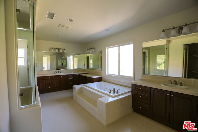 Building Photo - 20159 Trentino Ln