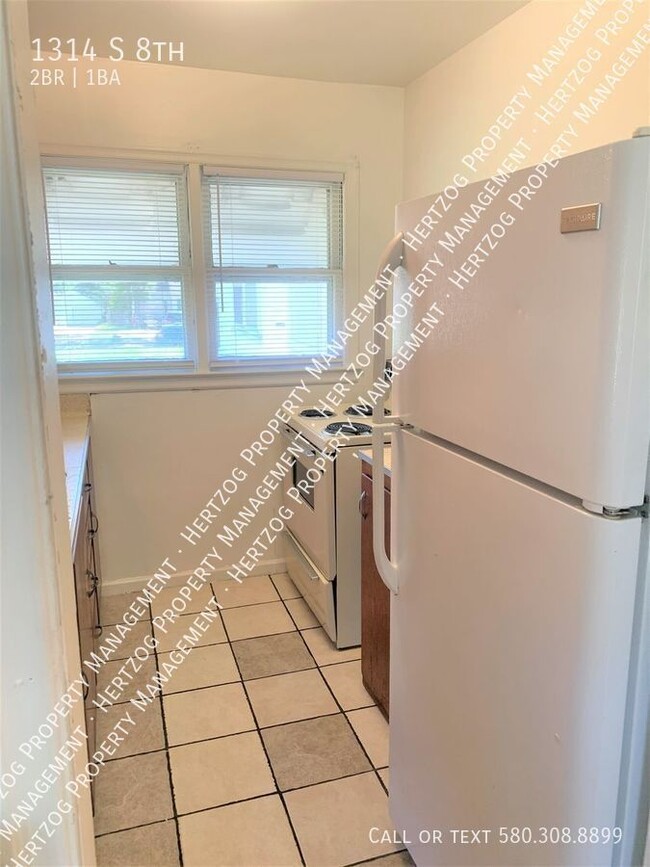 Building Photo - 1314 S 8th-