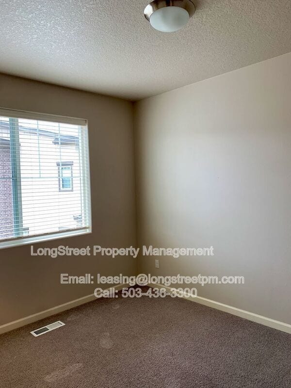 Building Photo - 11457 SW Mont Blanc St
