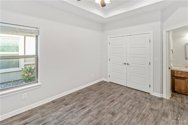 Building Photo - 14 14th St