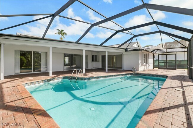 Building Photo - 750 Southern Pines Dr