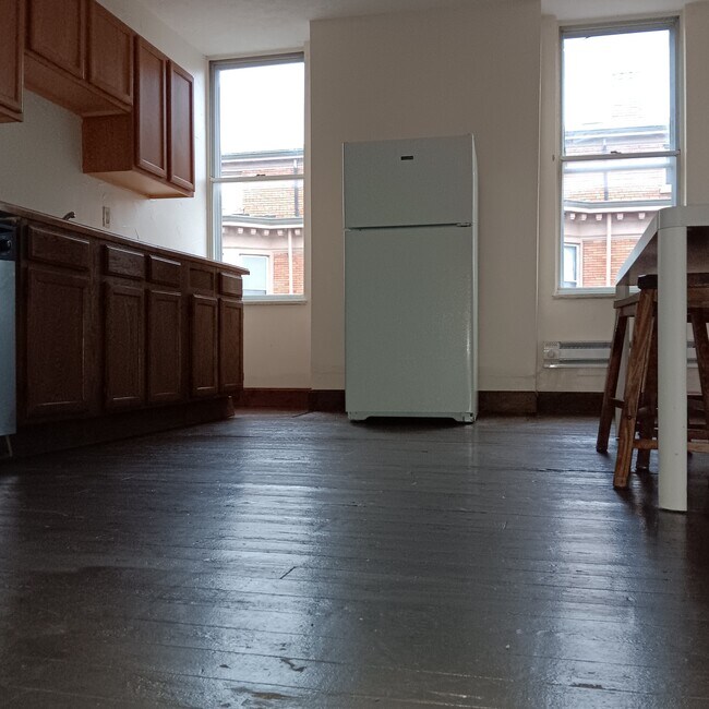 Building Photo - 2148 Auburn Ave