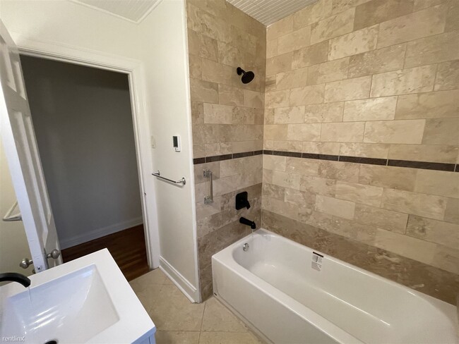 Building Photo - 3 br, 1 bath House - 2112 Ederville Road