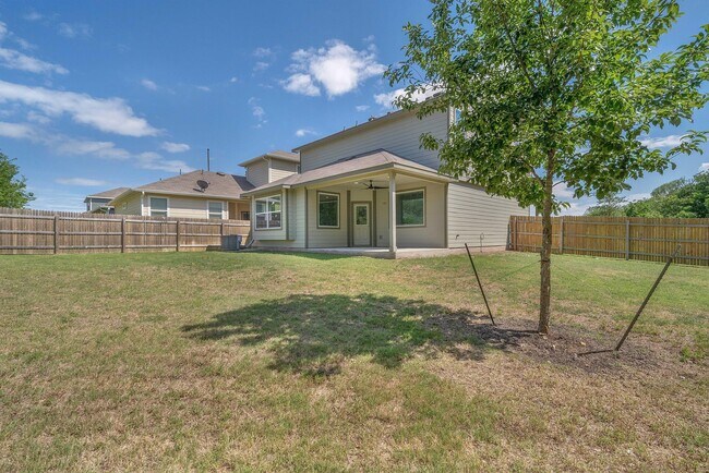 Building Photo - 1300 Anhalt Dr