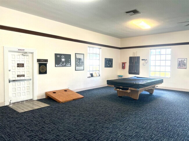 Building Photo - 2270 NE 68th St