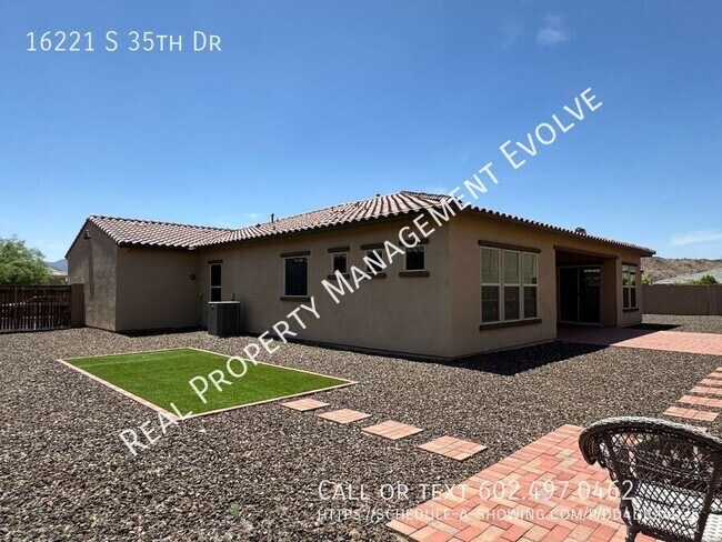 Building Photo - 16221 S 35th Dr