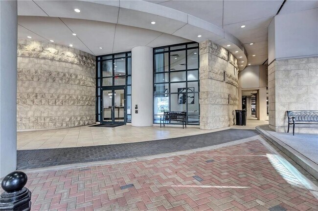 Building Photo - 3040 Peachtree Rd
