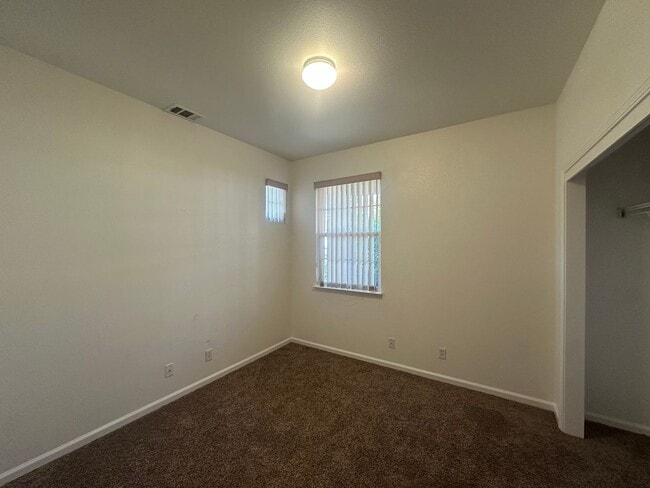 Building Photo - 2713 Donner Trail