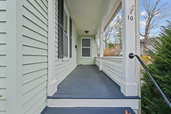 Building Photo - 10 Vendome St