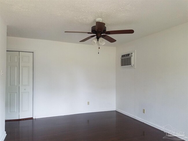 Building Photo - 6426 Wagner Rd