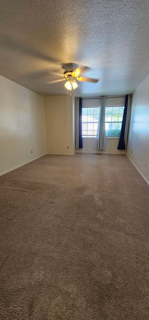 Building Photo - 2bd/2ba/1car garage downstairs condo
