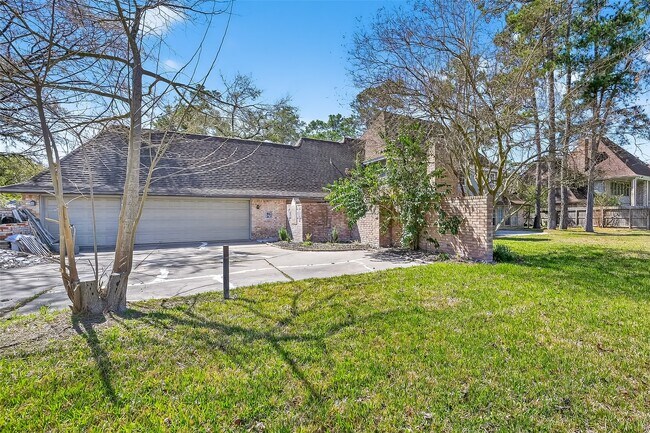 Building Photo - 11302 Hylander Dr