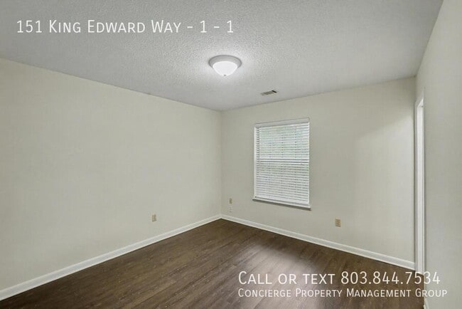 Building Photo - 151 King Edward Way