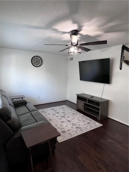 Building Photo - 4507 Carter Creek Pkwy