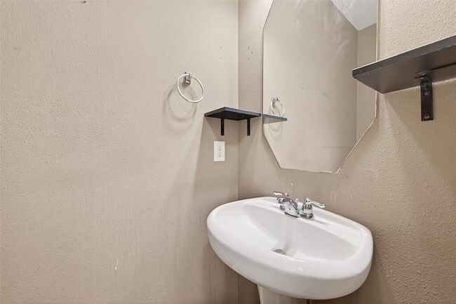 Building Photo - 3511 Heartland Key Ln