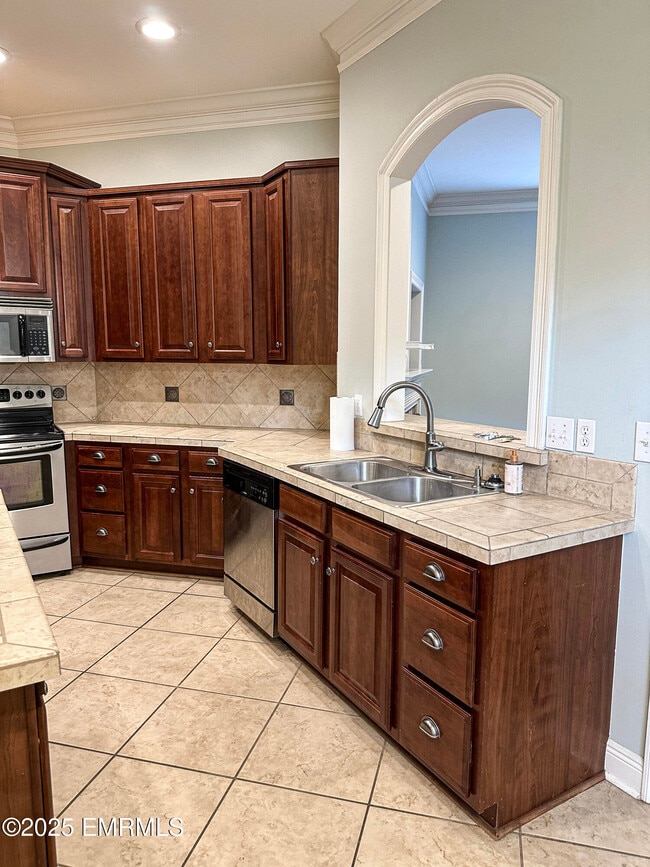 Building Photo - 8316 Ole Cobblestone Dr