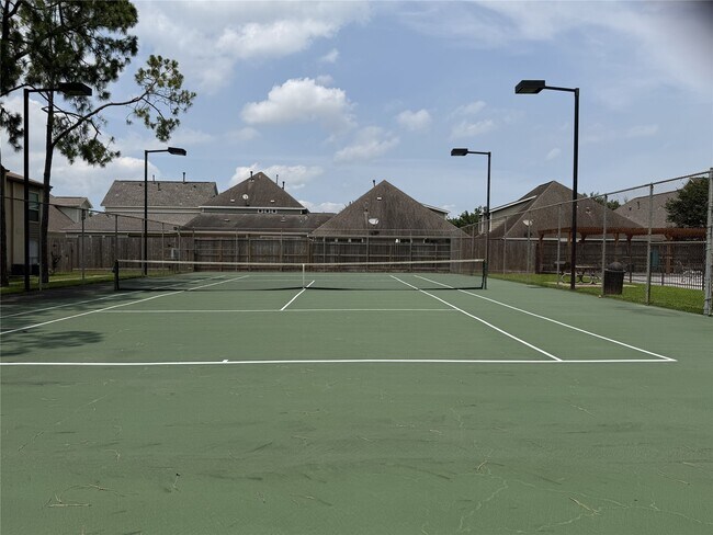 Building Photo - 3300 Pebblebrook Dr