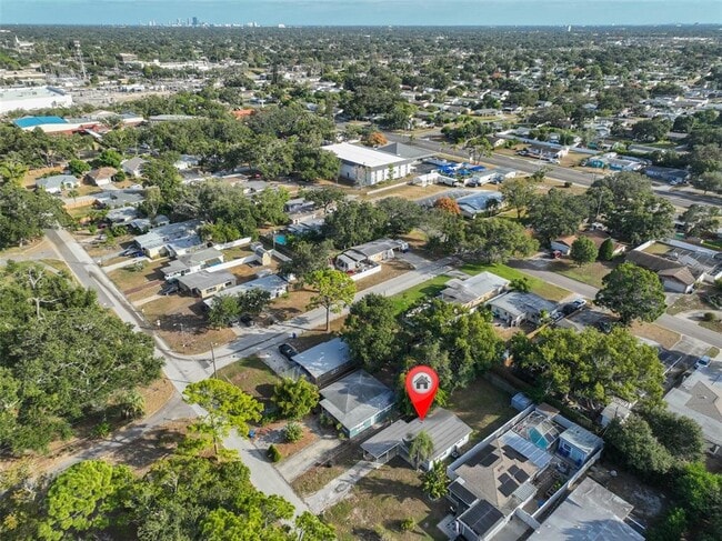 Building Photo - 6912 40th Ave N