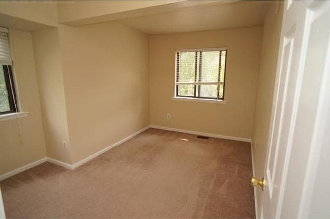 Building Photo - 53 Flintlock Ln