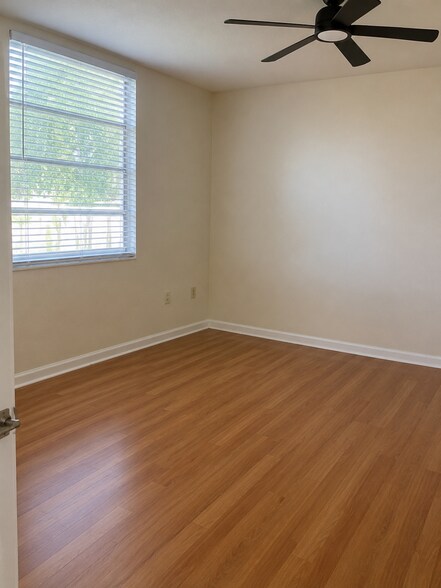 Building Photo - 3640 Whitehall Dr