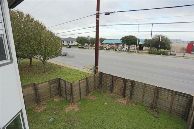 Building Photo - 9504 Menchaca Rd