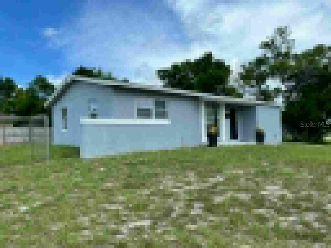 Building Photo - 2302 E Dana Dr