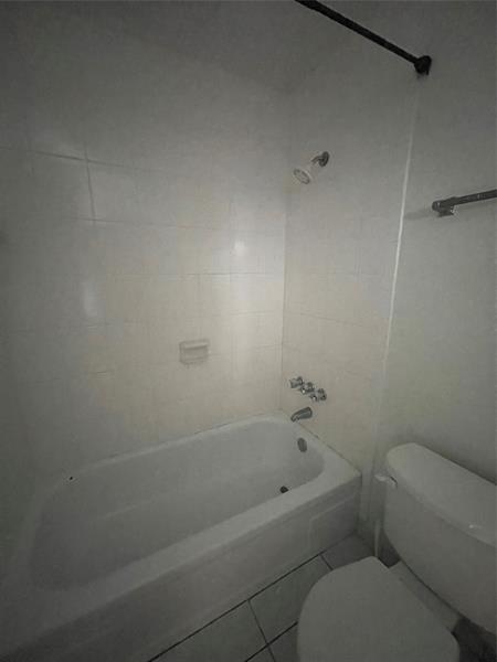 Building Photo - 2029 NW 46th Ave